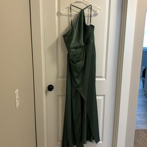 Bridesmaid dress. Azazie brand. Green. Worn once. size size A5 (small)